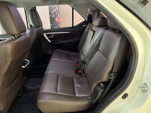 Toyota Hilux Sw4 2.8 Srx 177cv 4x4 7as At