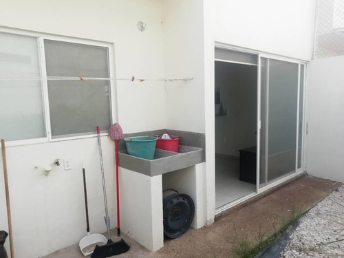 Imagen 9 de 20 de Casa En Renta, Rancho Santa Monica, Av. La Paz, Aguascalientes, Rcr 404863.