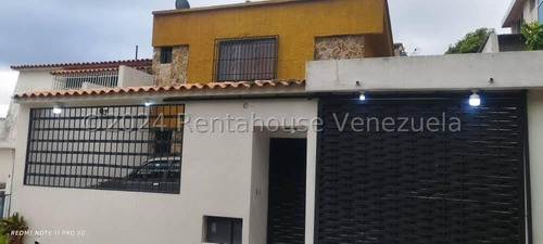 Casa Con Excelentes Areas Y Amplios Espacios A La Venta Ubicado En Alta Florida #24-18884 Mn Caracas - Libertador 