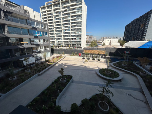 Departamento De 2d/2b/e Y B Vista Oriente!