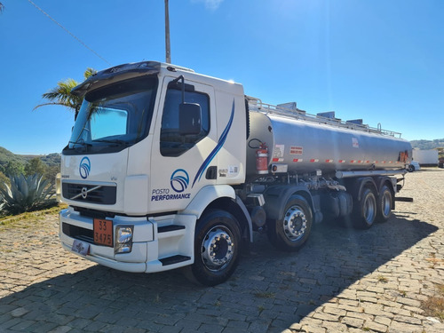 Imagem 1 de 9 de Vm 260 8x2 Bi-truck