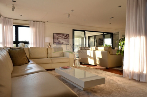 Imagem 5 de 15 de Maravilhoso Apartamento Totalmente Mobiliado E Equipado, Com 280m², 3 Suítes Sendo 1 Master, 4 Vagas - Em47231