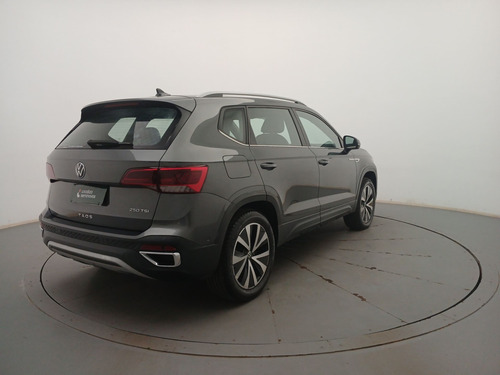 Volkswagen Taos 1.4 250 TSI TOTAL FLEX HIGHLINE AUTOMÁTICO