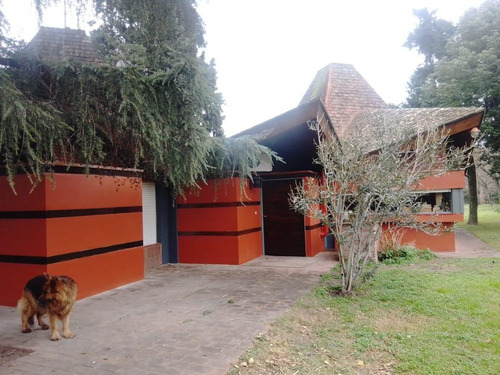 Casa En Venta - 6 Dormitorios 5 Baños - 7 Hectáreas - General Rodríguez