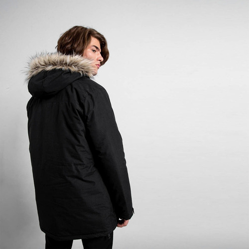 Imagen 4 de 10 de Campera Snowmass Black