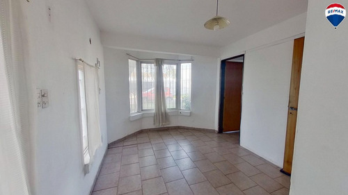 Venta Casa 4 Ambientes Con Parque Ezpeleta