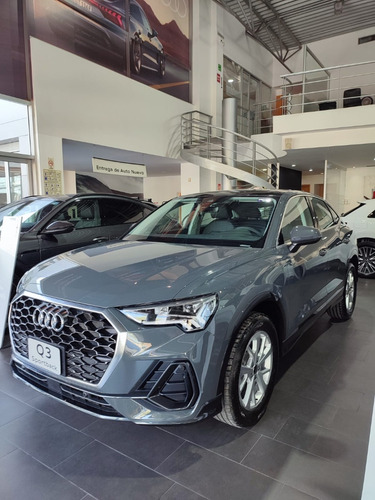 Audi Q3 SELECT