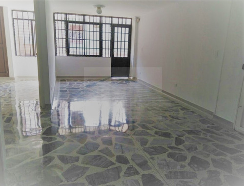  Apartamento Primer Piso En Simón Bolivar