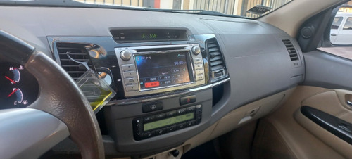 Toyota Hilux SW4 2.7 Srv Cuero Vvti 4x2 4at 7 As - C4