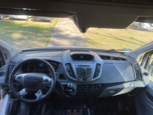Ford Transit 2.2 Furgon Largo 350l