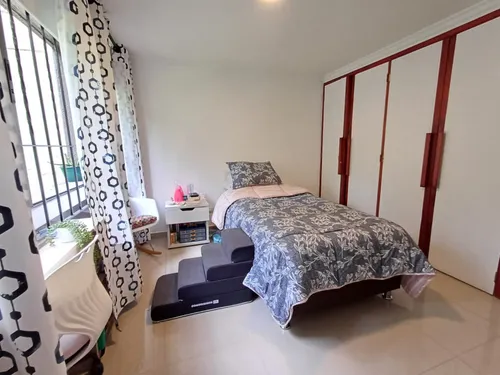 Apartamento En Venta En El Poblado. Cod V12295