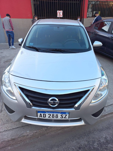 Nissan Versa 1.6 Sense