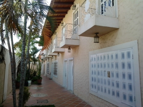 Imagen 3 de 10 de Twohouse A La Venta En Lechería