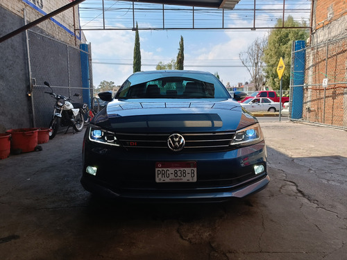 Volkswagen Jetta 2.0 Tdi L4 T Diesel Nave B A C At