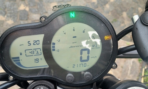 Imagen 12 de 20 de Benelli Leoncino 500