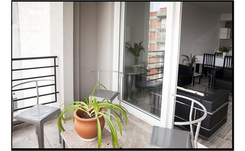 Dueño Vende Luminoso Y Moderno Tres Ambientes 80 M2 Al Frente Piso Alto C/toilette, Balcon Terraza, Conexion Para Lavarropas