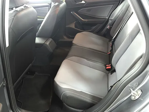 Volkswagen Jetta 1.4 TURBO HIGHLINE