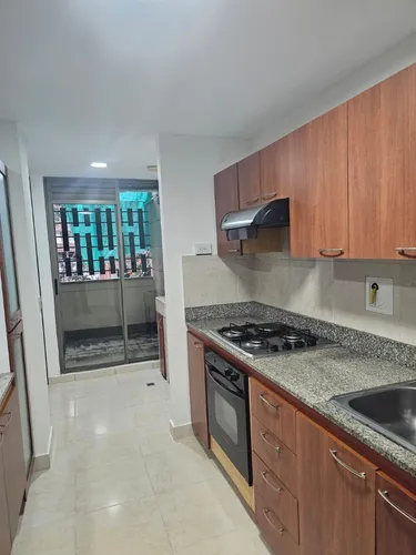 Excelente Oportunidad Para Vivir En Una De Las Zonas Más Apetecidas De Envigado.
