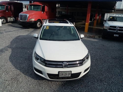 Imagen 5 de 12 de Tiguan Sport 2015 De Cochera