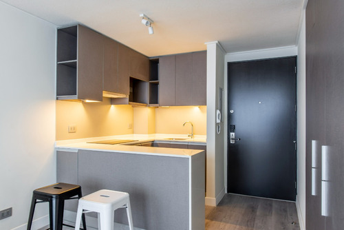 Arriendo Depto Nuevo Semiamoblado 2d+2b. Metro Chile-españa