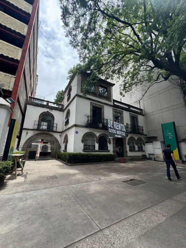 Casa Con Uso De Suelo En Renta En Polanco