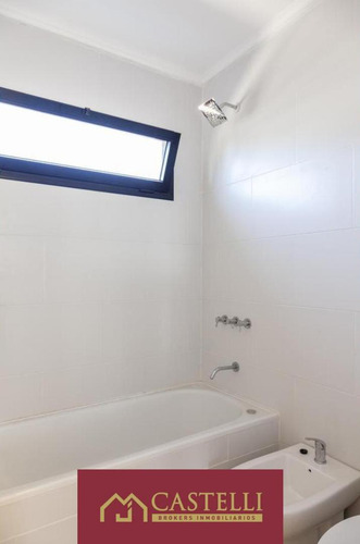 Duplex De 4 Ambientes En Venta En Pilar