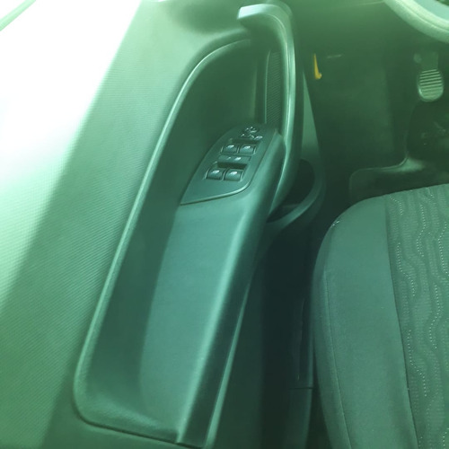 Fiat Cronos 1.3 DRIVE L18