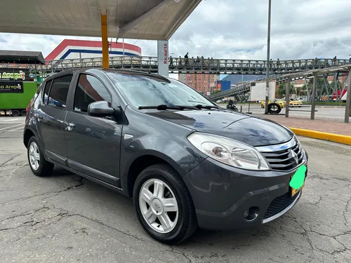 Renault Sandero 1.6 Dynamique 110 hp