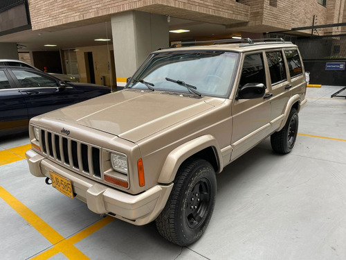 Jeep Cherokee 4.0 Laredo Fl