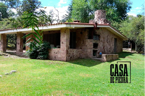 Casa De Piedra En Cuesta Blanca