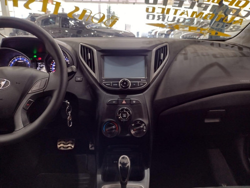 Imagem 11 de 14 de Hyundai Hb20x Premium 1.6 (aut) Flex