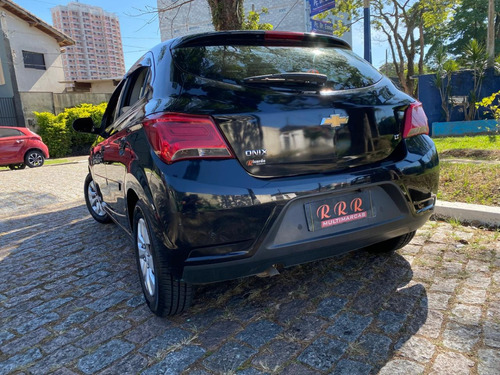 Chevrolet Onix 1.0 Lt 5p