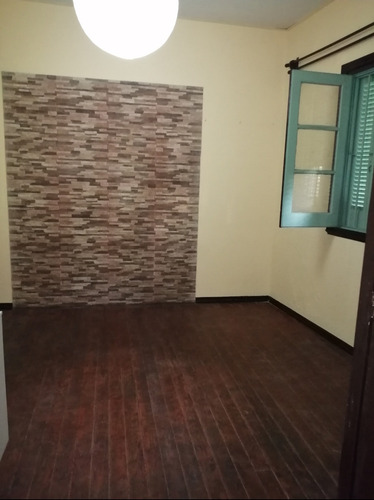 Casa 2dormitorios Maximo Gómez Y Burges