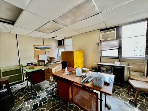 Se Vende Oficina 240m2 4b La Carlota