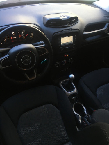 Imagen 7 de 8 de Jeep Renegade Sport Plus 2017 Expoeste