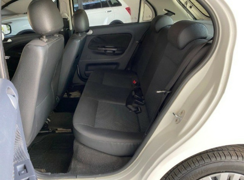 Imagem 7 de 7 de Volkswagen Gol 2015 1.0 Total Flex 5p
