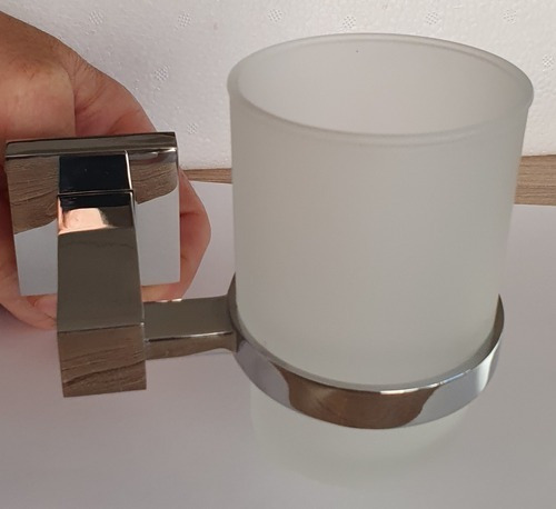 Imagen 3 de 8 de Set De Accesorios Para Baño Metálicos 6 Piezas Modernas