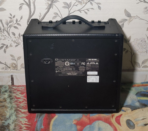 Fender Mustang I V2 20w - Willaudio (Usado)