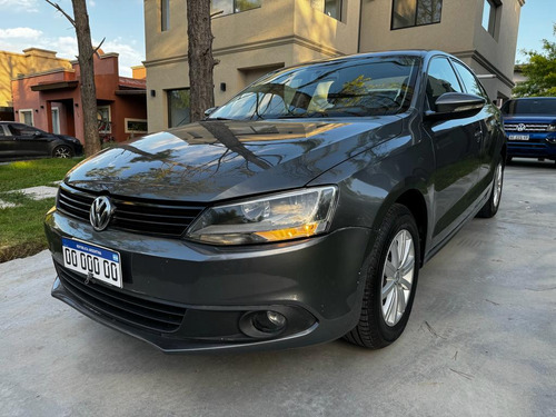 Volkswagen Vento 2.0 Advance I 110cv