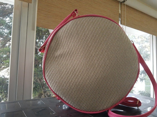 Bolsa Redonda De Yute Con Tela Estampada Cisnearte