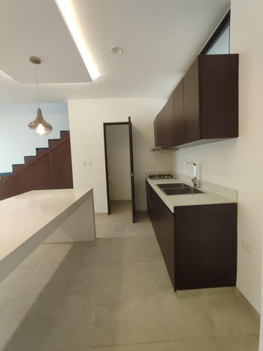 Casa En Venta Merida, Temozon Norte, Sabbia, 2 Hab Roof, Entrega Inmediata.