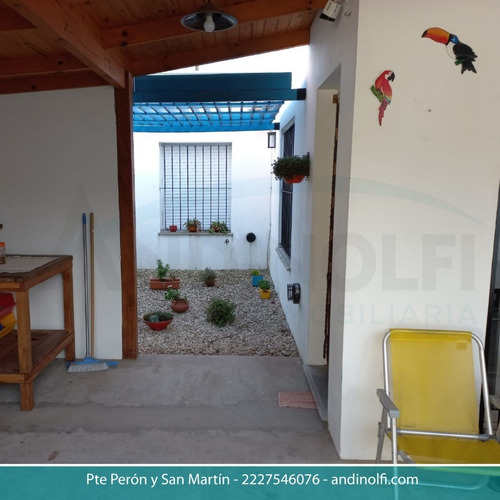 Imagen 11 de 13 de Casa Céntrica En Venta - Lobos
