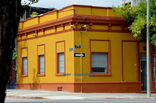 Se Vende Casa Padrón Único En Esquina, La Comercial
