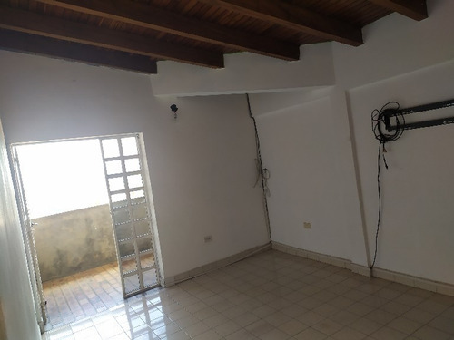 Imagen 15 de 24 de Nestor Moreno Vende Casa En Naguanagua Lemc-398
