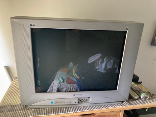 Imagen 1 de 4 de Tv Panasonic 21 Pulgadas, Defecto En Pantalla