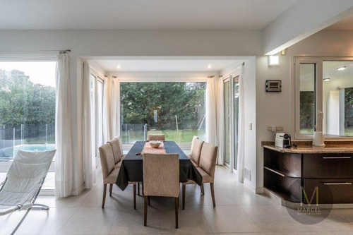 Casa En Venta 4 Ambientes Pinamar Chico