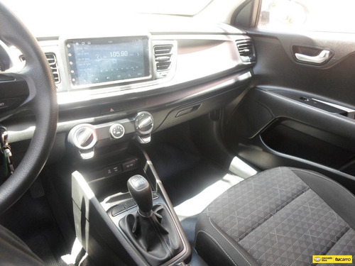 Kia Rio 1.4 Vibrant Mt Full Equipo