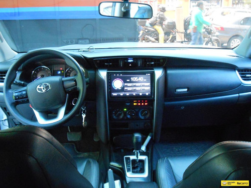 Imagen 22 de 25 de Toyota Fortuner 2018