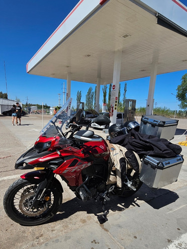 Benelli Trk 502x Excelente Estado Con Sus 3 Baules