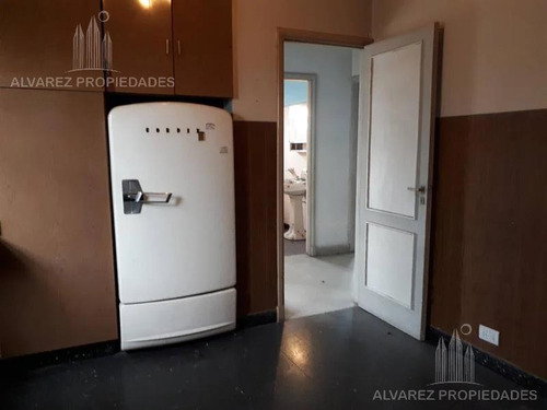 Imagen 10 de 30 de Venta En Bloque De 3 Locales Y 3 Viviendas Ituzaingo Retasado Oportunidad